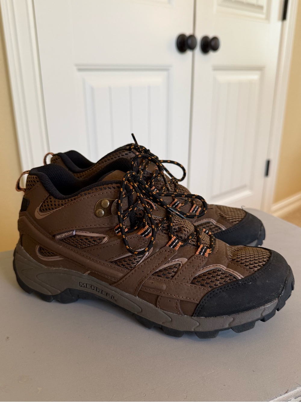Merrell Brown/Black Hiking Shoes Men's US 5.5 Medium Width MPN MK261204
